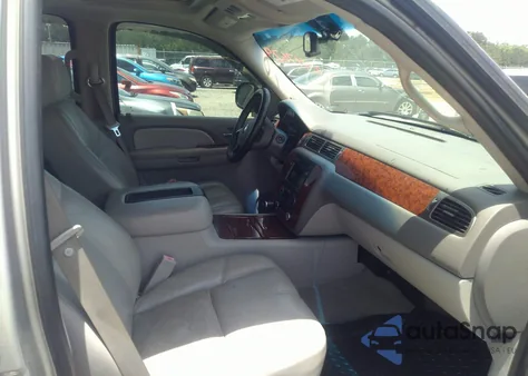 2007 Chevrolet Tahoe Ltz from USA, damaged, VIN 1GNFC13J07J370632